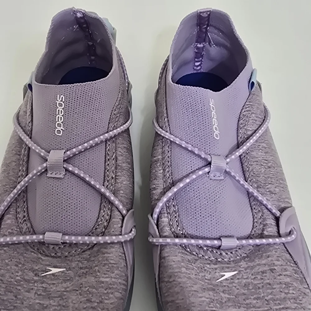 SPEEDO youth size Medium 2/3 Surf Walker Lilac‎ Water Shoes